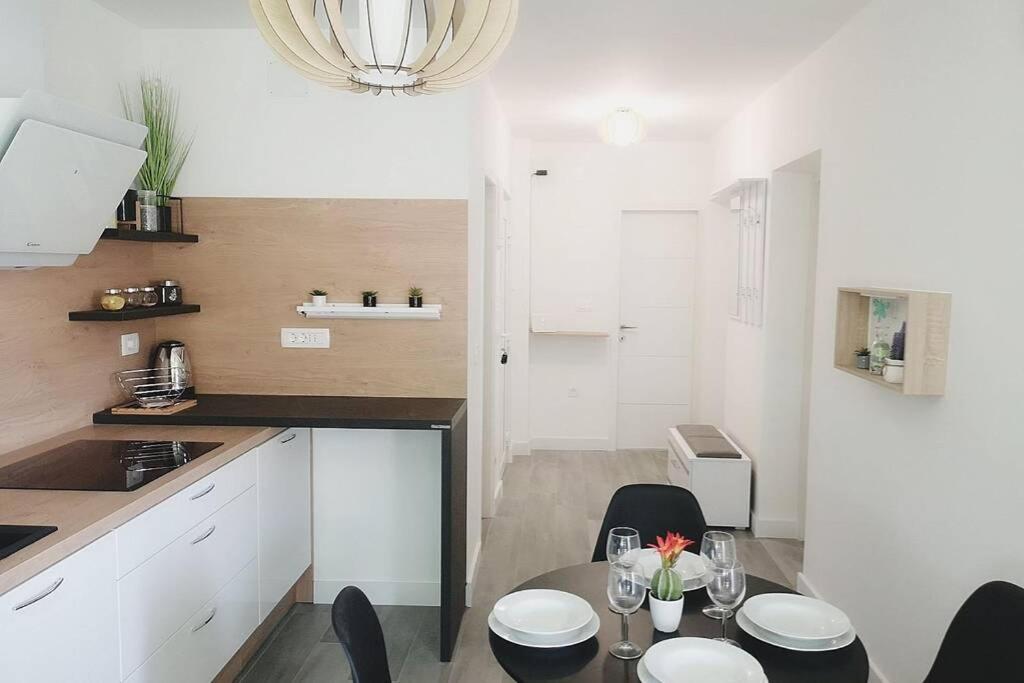 Apartman Levi พูลา ภายนอก รูปภาพ