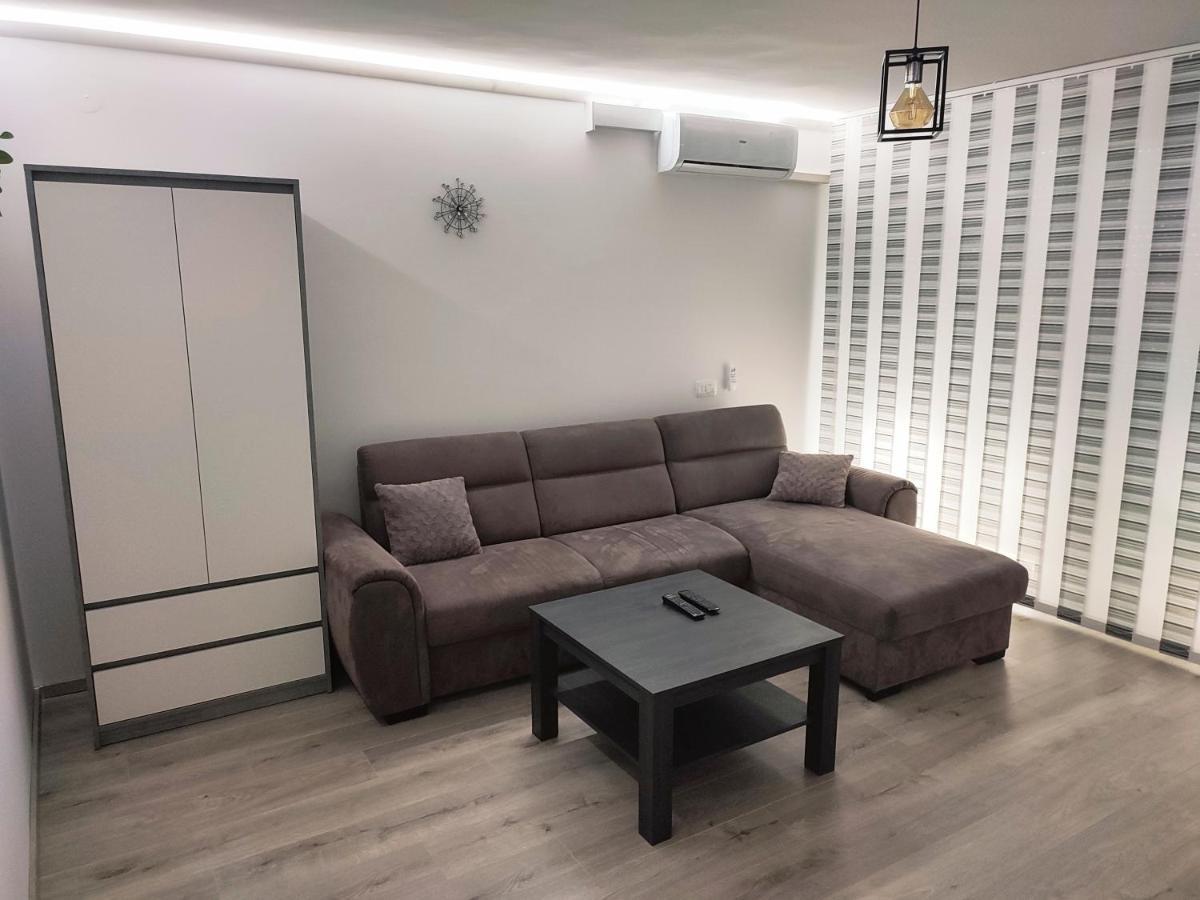 Apartman Levi พูลา ภายนอก รูปภาพ