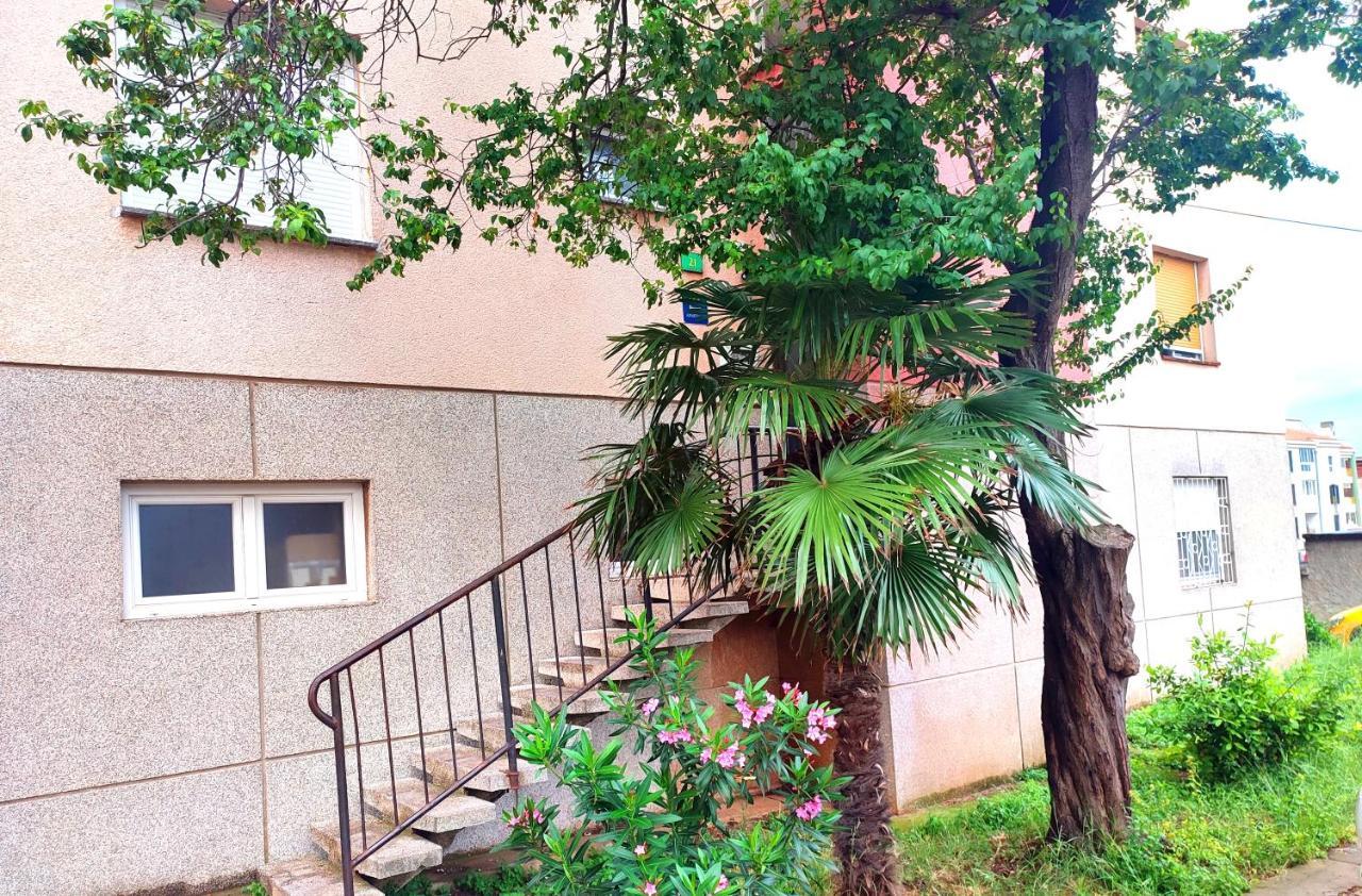 Apartman Levi พูลา ภายนอก รูปภาพ