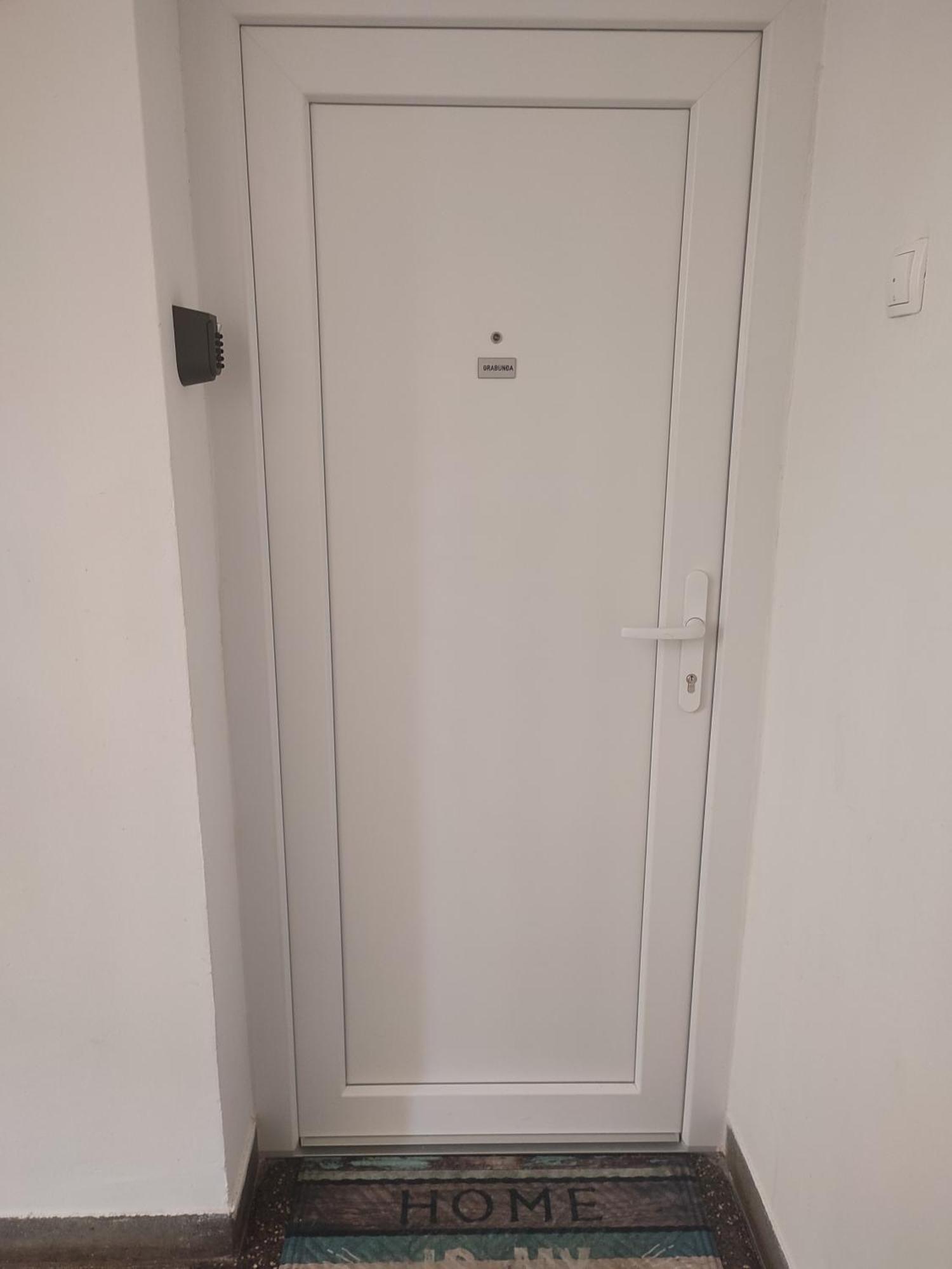 Apartman Levi พูลา ภายนอก รูปภาพ